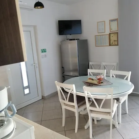 Apartments Kursan Seget Vranjica Exterior photo
